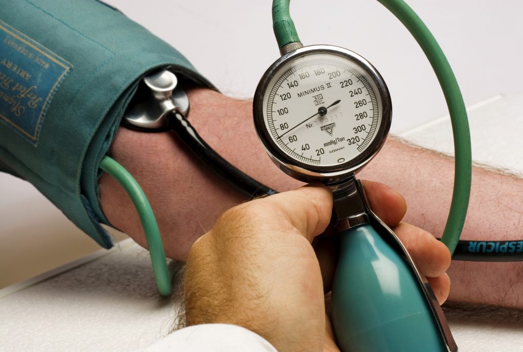 Скачки артериального давления: причины, диагностика и лечение